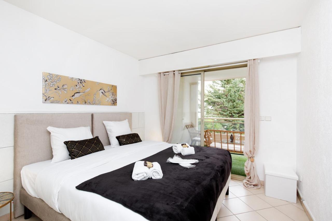 Select Home Yourhosthelper Кан Екстериор снимка